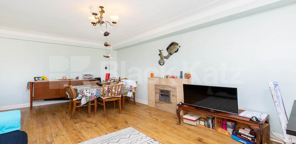 			INC HEATING AND HOT WATER!, 1 Bedroom, 1 bath, 1 reception Flat			 Eton College Road, CHALK FARM/BELSIZE PARK